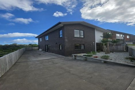 Photo of property in 7 Pukeori Street, Marfell, New Plymouth, 4310