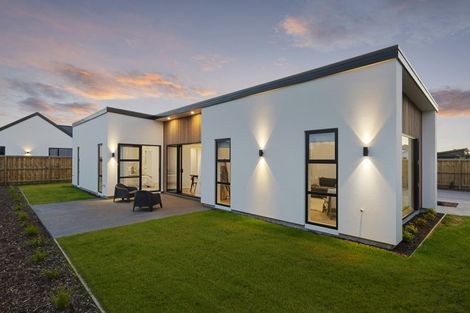 Photo of property in 15 Perehia Mews, Marshland, Christchurch, 8083