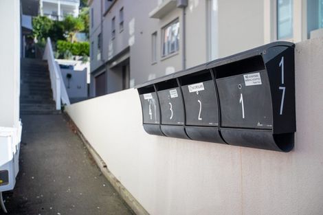 Photo of property in 2/17 Oriental Terrace, Oriental Bay, Wellington, 6011