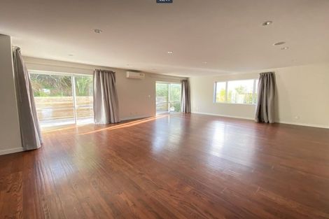 Photo of property in 43 Remuremu Street, Long Bay, Auckland, 0630