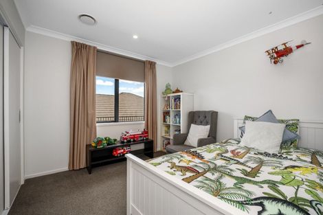 Photo of property in 4 Oyster Place, Omokoroa, 3114