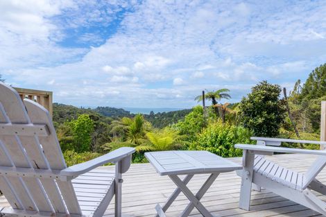 Photo of property in 24 Deirdre Place, Titirangi, Auckland, 0604