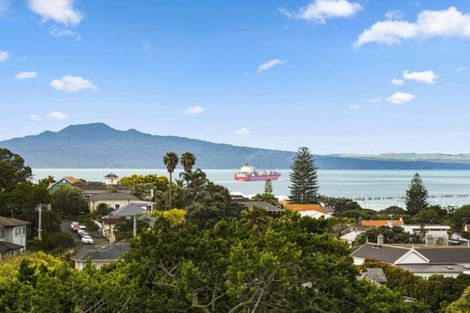 Photo of property in 2/32 Brighton Road, Parnell, Auckland, 1052