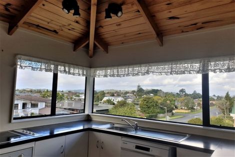 Photo of property in 195 Fairway Drive, Te Kamo, Kamo, 0112