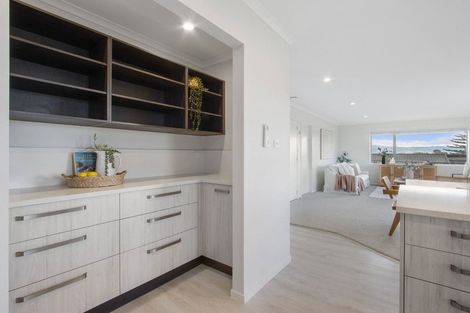 Photo of property in 17 Te Kaka Place, Omokoroa, 3114