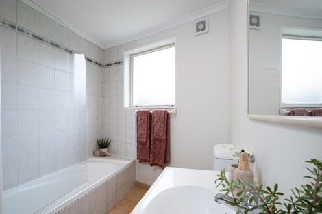 Photo of property in 5 Stoddart Lane, Cashmere, Christchurch, 8022