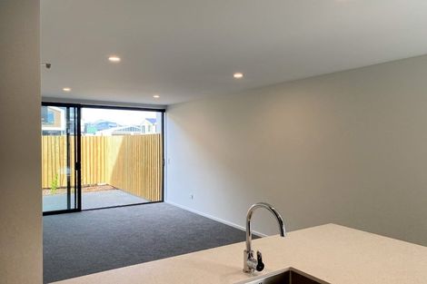 Photo of property in 2/331 Lincoln Road, Addington, Christchurch, 8024