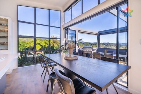 Photo of property in 22 Mount Marua Drive, Timberlea, Upper Hutt, 5018