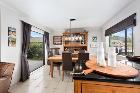 Photo of property in 23 Carlow Grove, Birchville, Upper Hutt, 5018