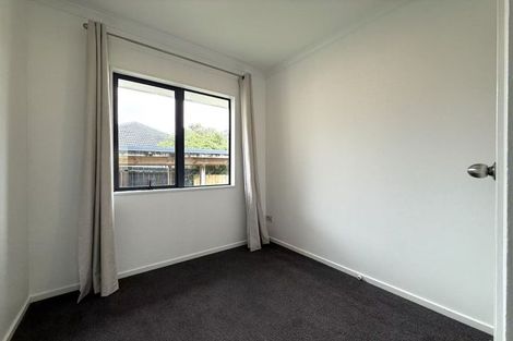 Photo of property in 13a Mawney Road, Henderson, Auckland, 0610