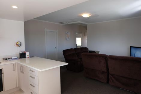 Photo of property in 27 Kimihia Road, Huntly, 3700