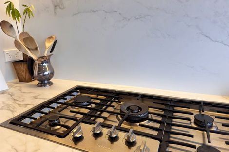 Photo of property in 15 Harper Street, Chatswood, Auckland, 0626