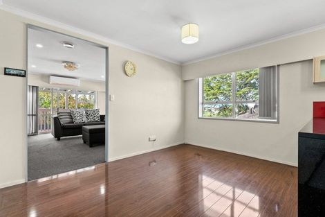 Photo of property in 5 Lendenfeld Drive, Papatoetoe, Auckland, 2025