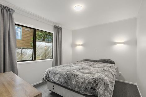 Photo of property in 3/16 Mahara Avenue, Birkenhead, Auckland, 0626