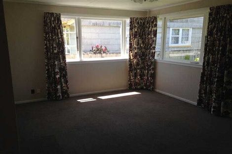 Photo of property in 1068 Heaphy Terrace, Fairfield, Hamilton, 3214