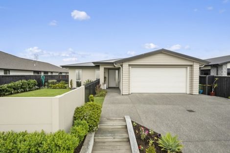 Photo of property in 77 Sandhurst Drive, Papamoa Beach, Papamoa, 3118