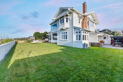 Photo of property in 68 Whiteley Street, Moturoa, New Plymouth, 4310