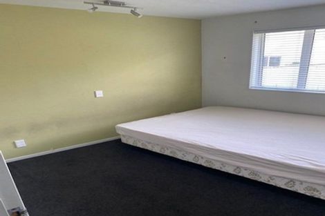 Photo of property in 43 Tongariro Drive, Aotea, Porirua, 5024