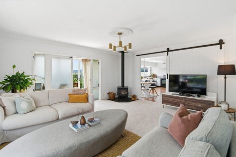 Photo of property in 43 Osprey Drive, Welcome Bay, Tauranga, 3112