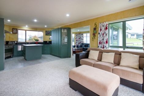 Photo of property in 101 Parnell Heights, Kelvin Grove, Palmerston North, 4414