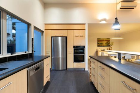 Photo of property in 28 Oreti Crescent, Papamoa Beach, Papamoa, 3118