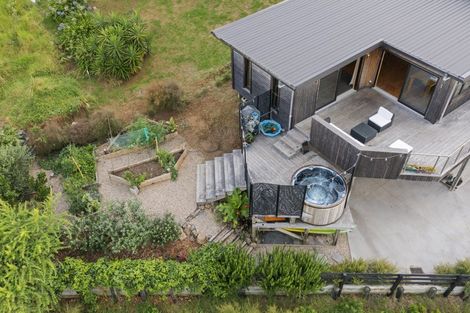 Photo of property in 21 Primrose Street, Raglan, 3225