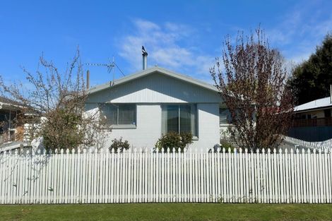 Photo of property in 37 Kinley Street, Rangiora, 7400