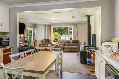 Photo of property in 32 Railway Esplanade, East Gore, Gore, 9710