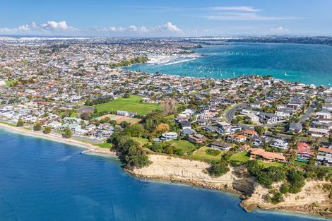 Photo of property in 156 Clovelly Road, Bucklands Beach, Auckland, 2012
