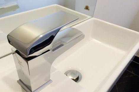 Photo of property in 75 Rosewell Crescent, Flat Bush, Auckland, 2019