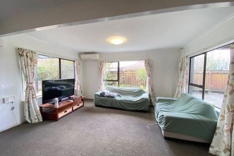 Photo of property in 6 Riesling Place, Henderson, Auckland, 0612