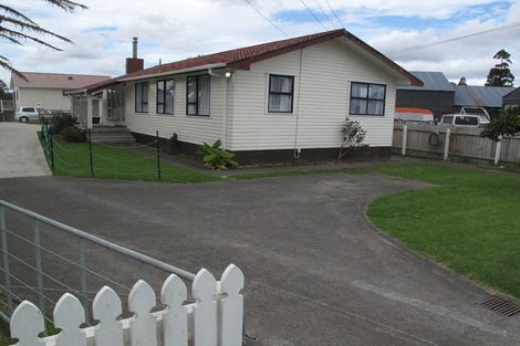 Photo of property in 200 Parkhurst Road, Parakai, 0830