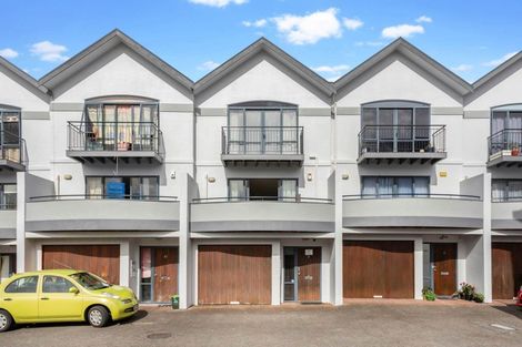 Photo of property in 9/17a Delta Avenue, New Lynn, Auckland, 0600