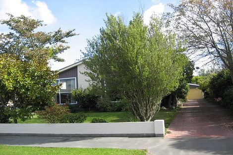 Photo of property in 37 Carruthers Street, Ilam, Christchurch, 8041