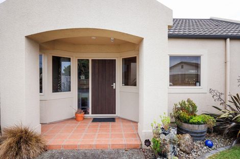 Photo of property in 19 Rothesay Place, Highbury, Palmerston North, 4412