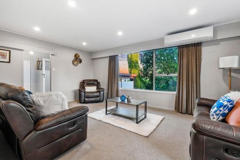 Photo of property in 75a Sturges Road, Henderson, Auckland, 0612