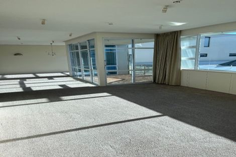 Photo of property in 346 Oriental Parade, Oriental Bay, Wellington, 6011
