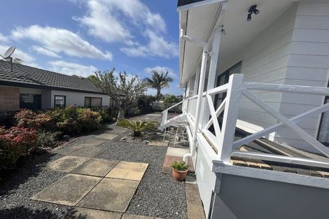 Photo of property in 1/43 Eastglen Road, Glen Eden, Auckland, 0602