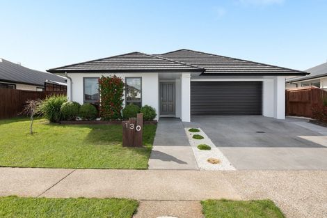 Photo of property in 130 Puhirake Crescent, Pyes Pa, Tauranga, 3112