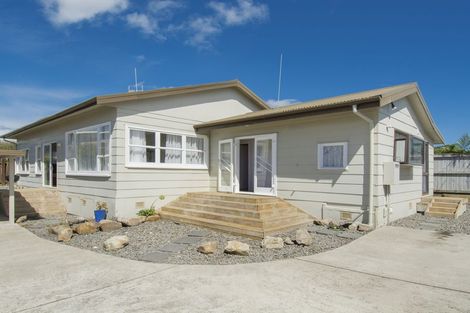 Photo of property in 1282b Papamoa Beach Road, Papamoa Beach, Papamoa, 3118
