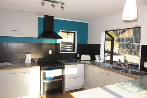 Photo of property in 9 Trinidad Crescent, Grenada Village, Wellington, 6037