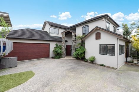 Photo of property in 2/13 Quebec Road, Milford, Auckland, 0620