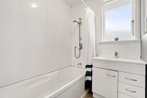 Photo of property in 57 Chorley Avenue, Massey, Auckland, 0614