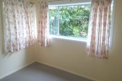 Photo of property in 22 Colin Wild Place, Glenfield, Auckland, 0629
