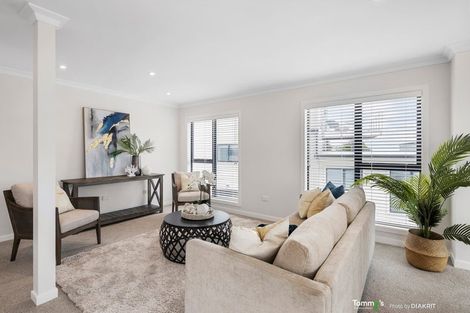 Photo of property in 2/25 Thane Road, Roseneath, Wellington, 6011