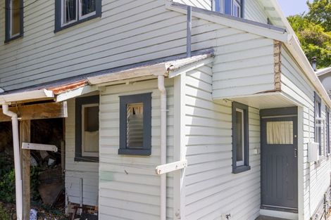 Photo of property in 12a Smale Terrace, Hospital Hill, Napier, 4110