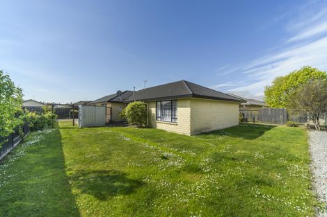 Photo of property in 4 Boston Parade, Kelvin Grove, Palmerston North, 4414