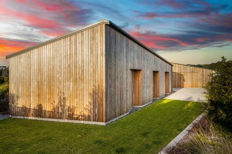 Photo of property in 75 Riverhead Point Drive, Riverhead, 0820