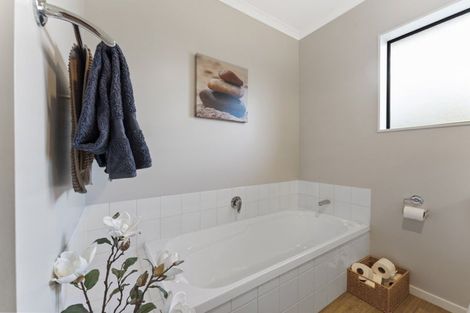 Photo of property in 11 Bombay Street, Aramoho, Whanganui, 4500