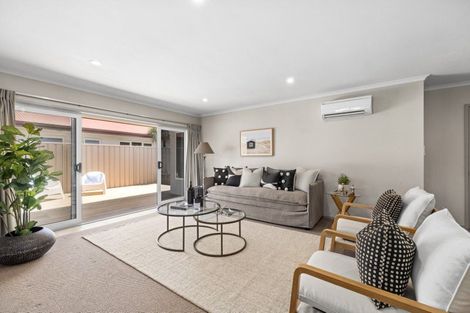 Photo of property in 1111c Karamu Road North, Mayfair, Hastings, 4122